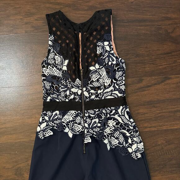 Adelyn Rae navy blue embroidered top cropped jumpsuit size XS - Picture 5 of 11